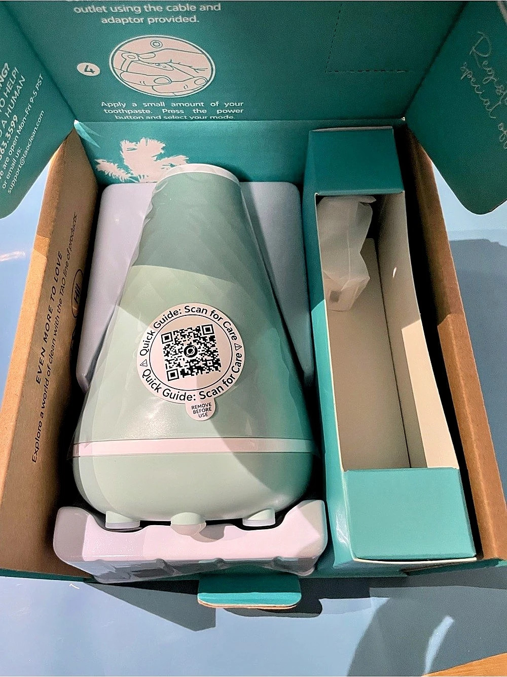 TAO Clean UMMA Diamond Sonic Toothbrush & UV Sanitizer Base - Seaglass